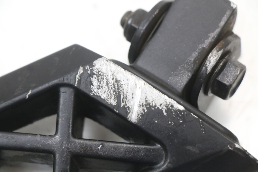 photo de REAR LEFT FOOTREST PEUGEOT STREETZONE I 2T 50 (2018 - 2020)