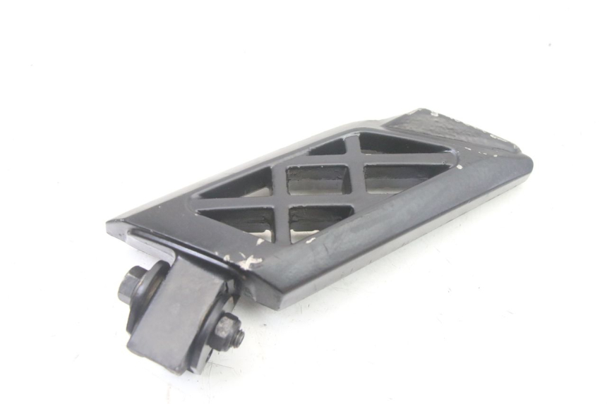 photo de REAR LEFT FOOTREST PEUGEOT STREETZONE I 2T 50 (2018 - 2020)