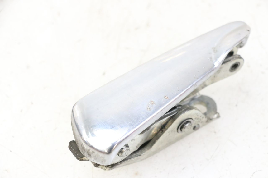 photo de REAR LEFT FOOTREST PIAGGIO VESPA GRANTURISMO 200 (2004 - 2005)