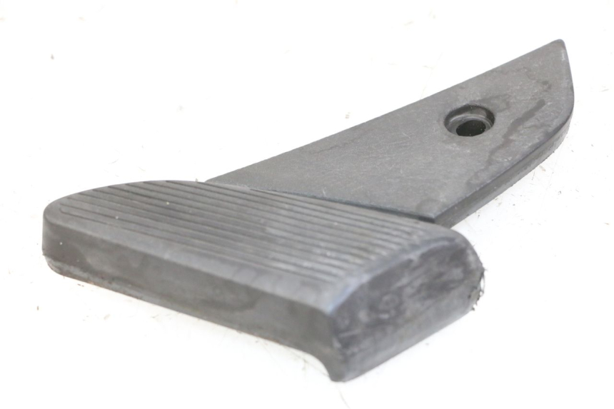 photo de REAR LEFT FOOTREST PIAGGIO VESPA LX 150 (2005 - 2013)