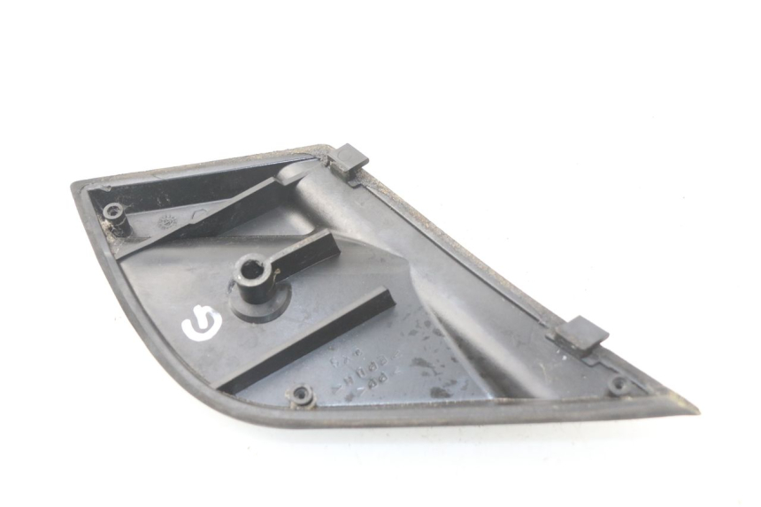 photo de REAR LEFT FOOTREST PIAGGIO X9 125 (2000 - 2003)