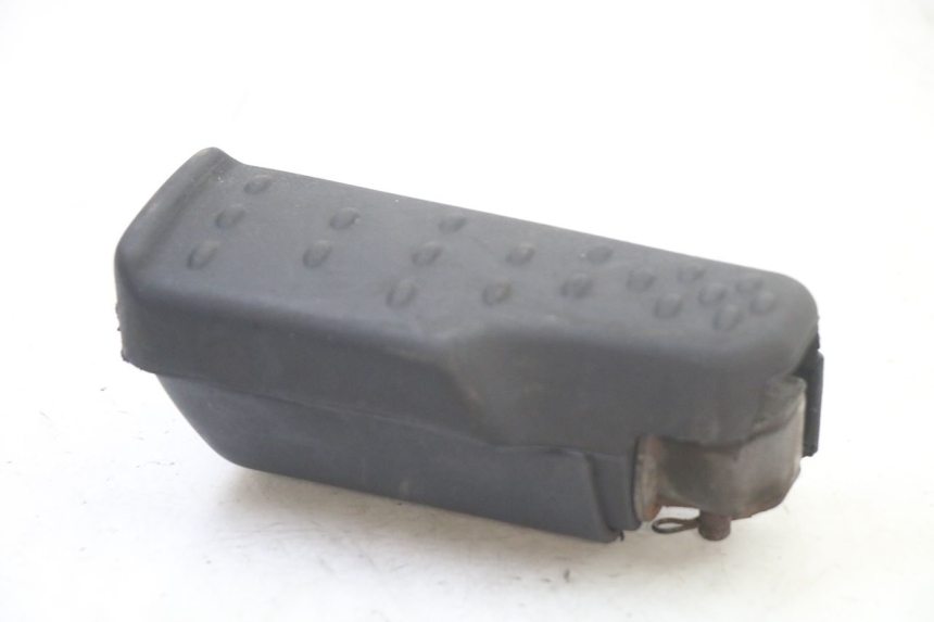 photo de REAR LEFT FOOTREST APRILIA SCARABEO GT TOURING 125 (1999 - 2005)