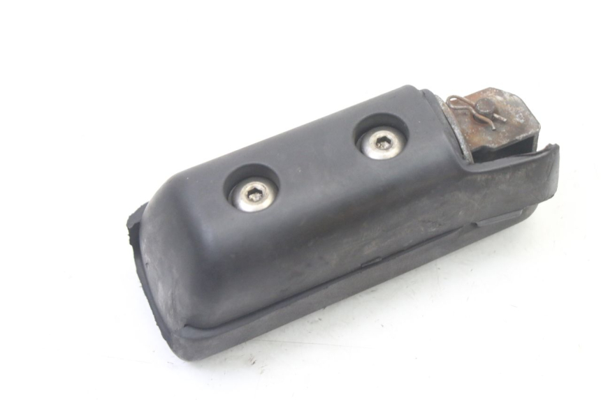 photo de REAR LEFT FOOTREST APRILIA SCARABEO GT TOURING 125 (1999 - 2005)