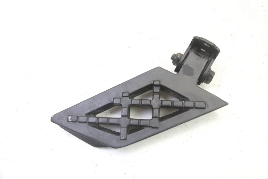 photo de REAR LEFT FOOTREST PEUGEOT STREETZONE I 2T 50 (2018 - 2020)