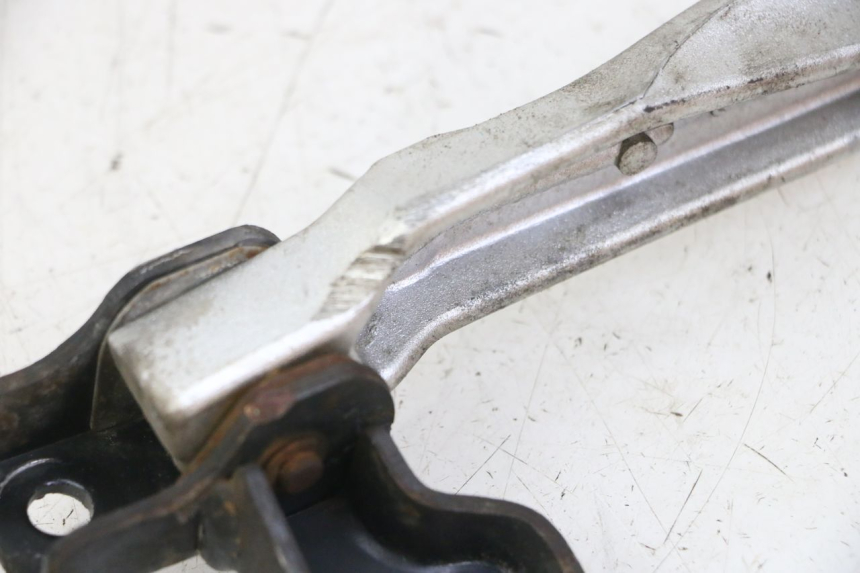 photo de REAR LEFT FOOTREST PEUGEOT TWEET PRO CARGO 50 (2018 - 2020)