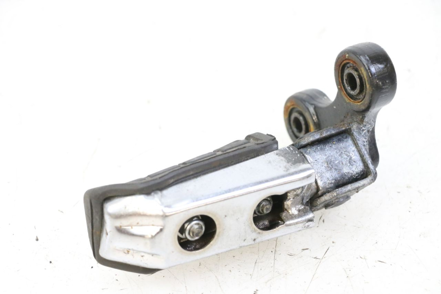 photo de FRONT RIGHT FOOTREST YAMAHA FJ 36Y 1100 (1984 - 1985)