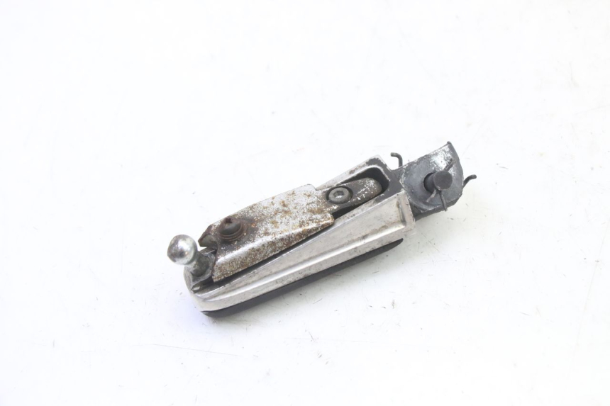 photo de FRONT RIGHT FOOTREST YAMAHA FJR ABS 1300 (2006 - 2012)