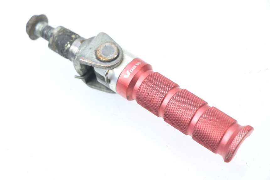 photo de FRONT RIGHT FOOTREST HONDA CBR 929 RR FIREBLADE 900 (2000 - 2001)