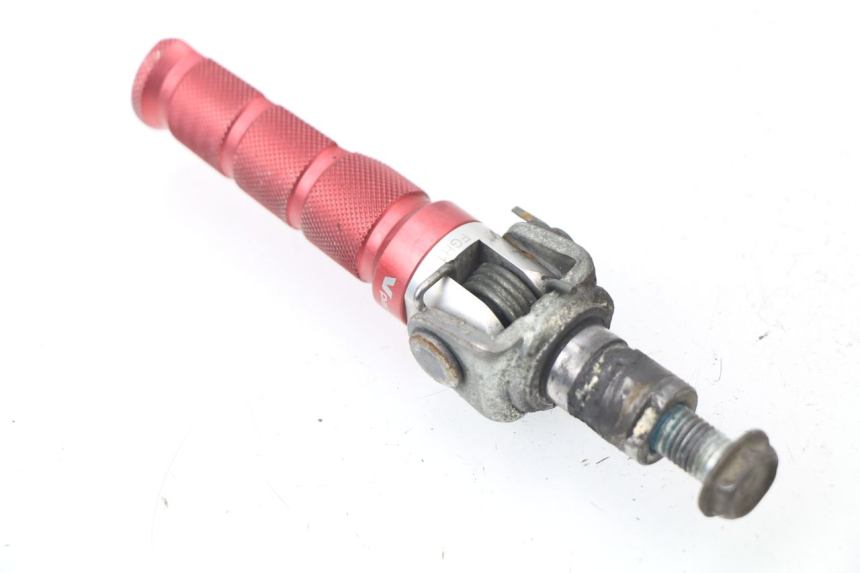 photo de FRONT RIGHT FOOTREST HONDA CBR 929 RR FIREBLADE 900 (2000 - 2001)