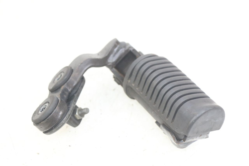 photo de RIGHT FRONT FOOTREST HONDA CM 125 (1983 - 2003)