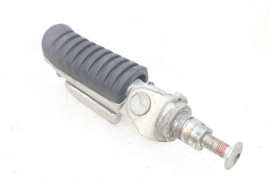 photo de RIGHT FRONT FOOTREST KAWASAKI Z 750 (2007 - 2013)