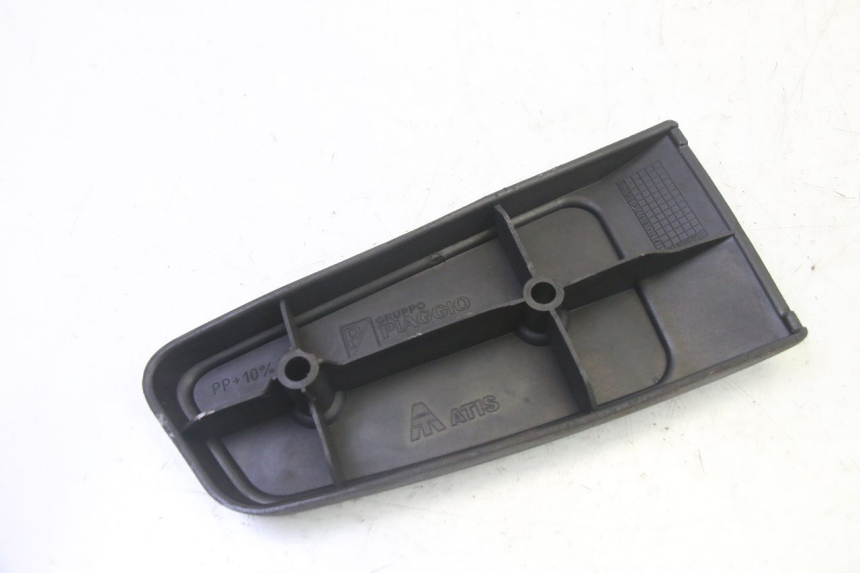 photo de FRONT RIGHT FOOTREST PIAGGIO MP3 RL 250 (2007 - 2010)