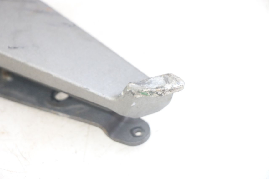 photo de FRONT RIGHT FOOTREST PEUGEOT GEOPOLIS RS 125 (2007 - 2009)