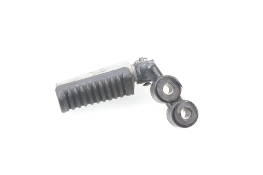 photo de FRONT RIGHT FOOTREST YAMASAKI STREET 50 (2013 - 2018)