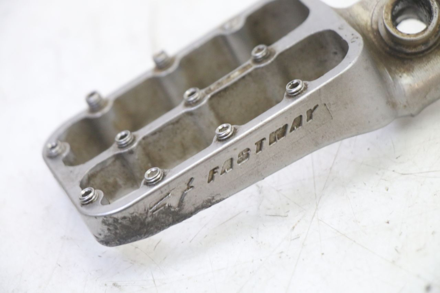 photo de FRONT RIGHT FOOTREST KTM SUPERENDURO R 950 (2005 - 2009)
