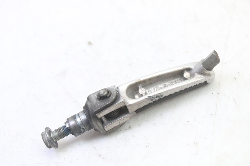 photo de FRONT RIGHT FOOTREST SUZUKI SV S 650 (2003 - 2009)