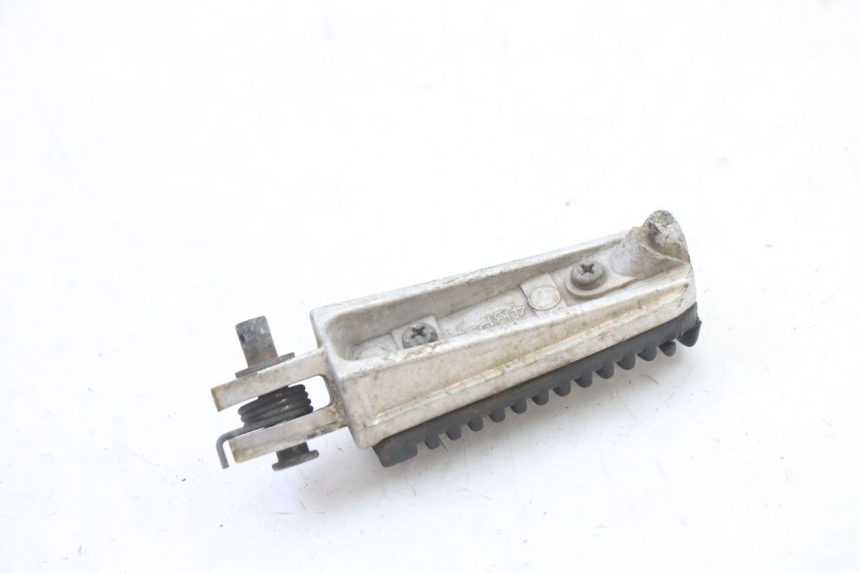 photo de FRONT RIGHT FOOTREST YAMAHA TDR DELTABOX 125 (1993 - 2003)