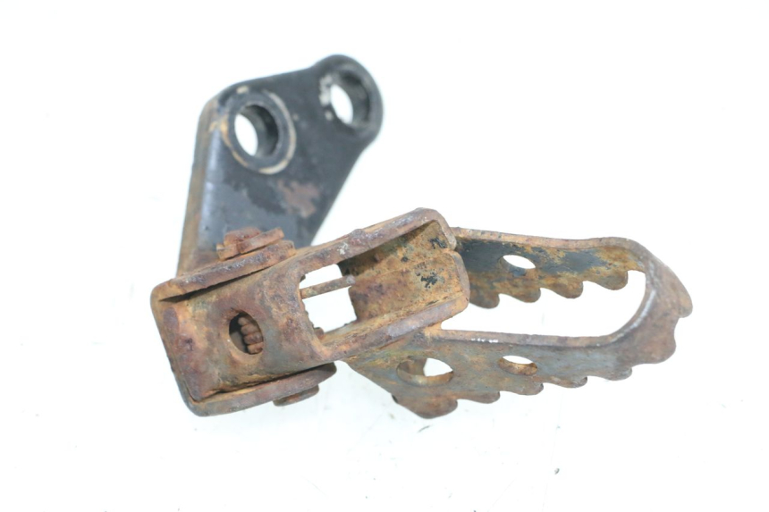 photo de FRONT RIGHT FOOTREST SUZUKI TS X 80 (1984 - 1988)