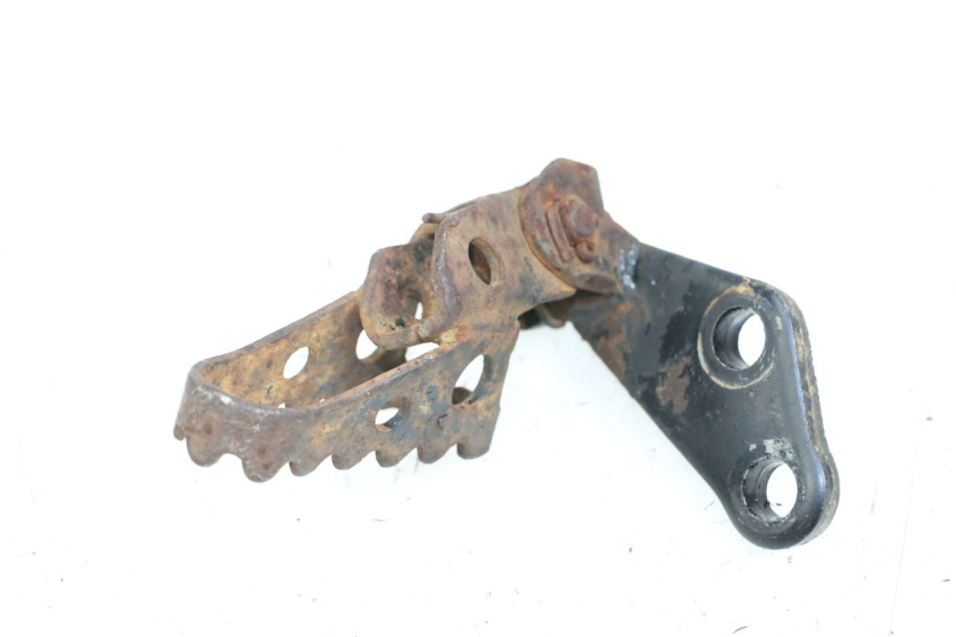 photo de FRONT RIGHT FOOTREST SUZUKI TS X 80 (1984 - 1988)