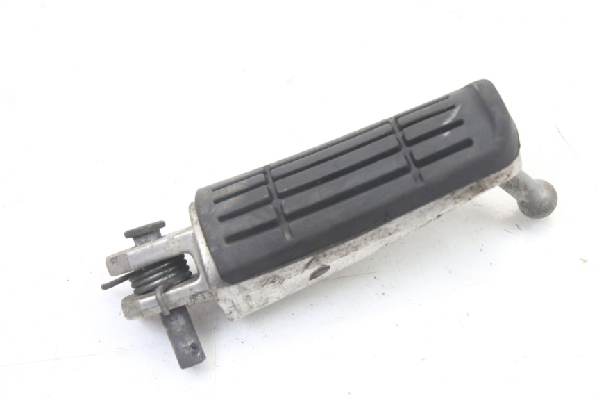 photo de FRONT RIGHT FOOTREST YAMAHA FZ6 FAZER S2 600 (2007 - 2011)