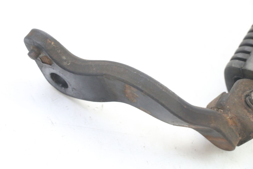 photo de FRONT RIGHT FOOTREST YAMAHA SR 125 (1982 - 2003)