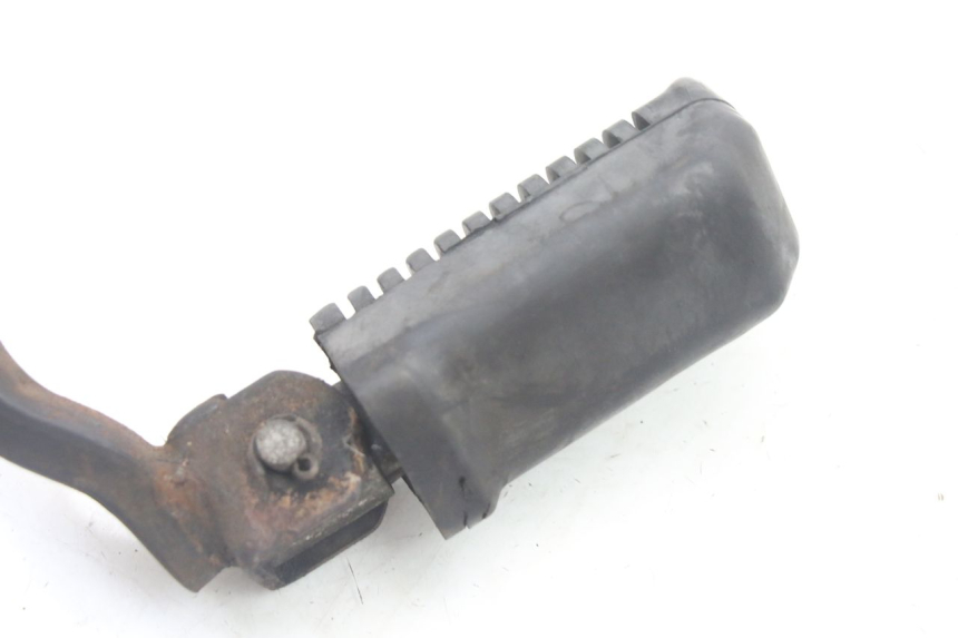 photo de FRONT RIGHT FOOTREST YAMAHA SR 125 (1982 - 2003)