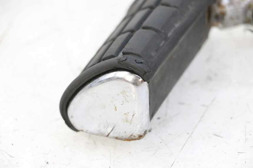 photo de FRONT RIGHT FOOTREST YAMAHA XV VIRAGO 535 (1988 - 2004)