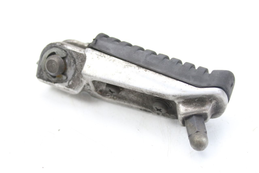 photo de RIGHT FRONT FOOTREST KAWASAKI ZR7 ZR-7 S 750 (1999 - 2004)