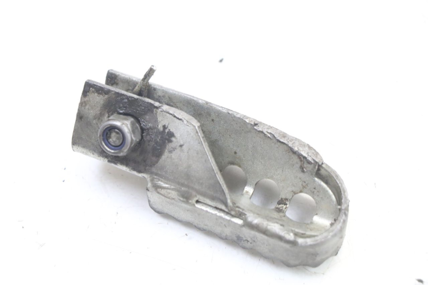 photo de FRONT LEFT FOOTREST DERBI SENDA SM DRD X-TREME 50 (2011 - 2017)