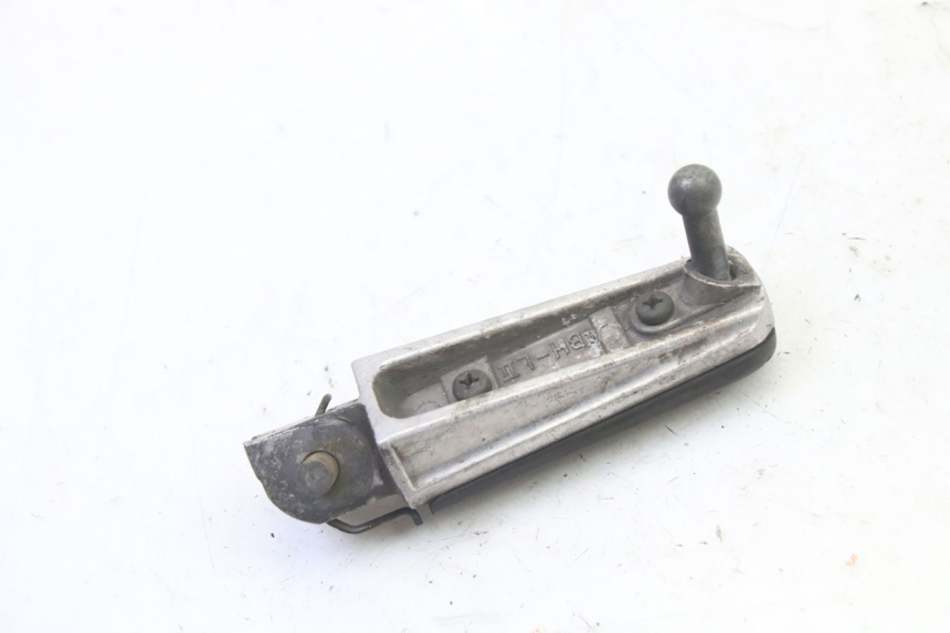 photo de FRONT LEFT FOOTREST YAMAHA FZ6 FAZER S2 600 (2007 - 2011)