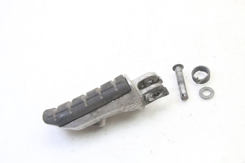 photo de FRONT LEFT FOOTREST HONDA NTV DEAUVILLE 650 (2001 - 2006)