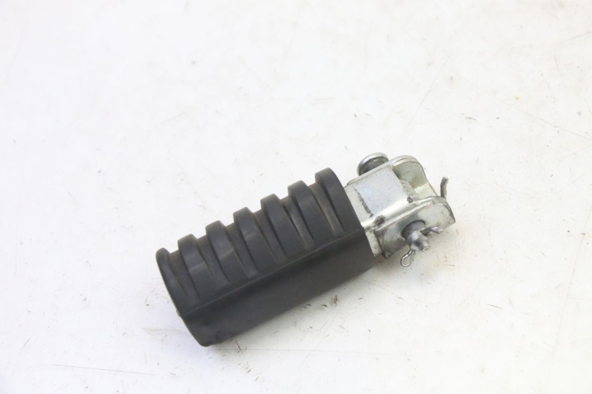 photo de FRONT LEFT FOOTREST YAMAHA PW 50 (1984 - 2020)