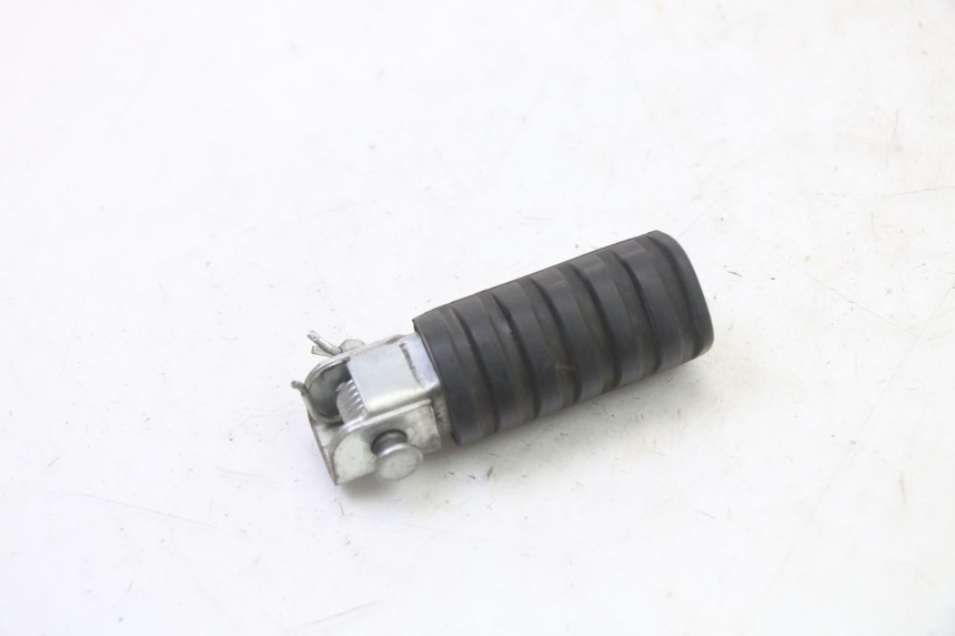 photo de FRONT LEFT FOOTREST YAMAHA PW 50 (1984 - 2020)