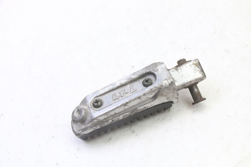 photo de FRONT LEFT FOOTREST MAG POWER R-STREET 50 (2016 - 2025)