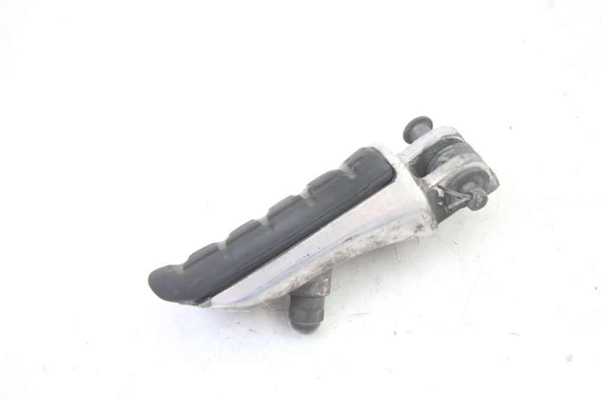 photo de FRONT LEFT FOOTREST HONDA ST PAN EUROPEAN 1300 (2002 - 2013)