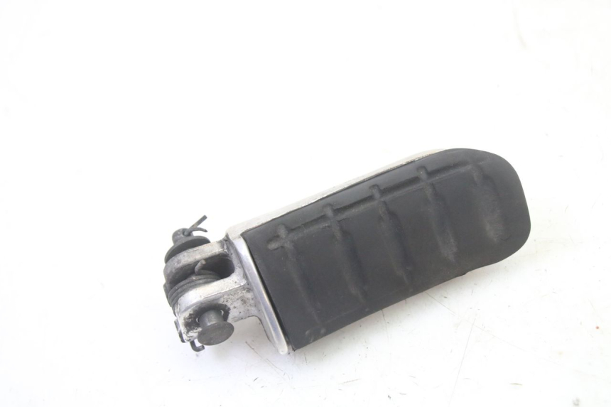 photo de FRONT LEFT FOOTREST HONDA ST PAN EUROPEAN 1300 (2002 - 2013)