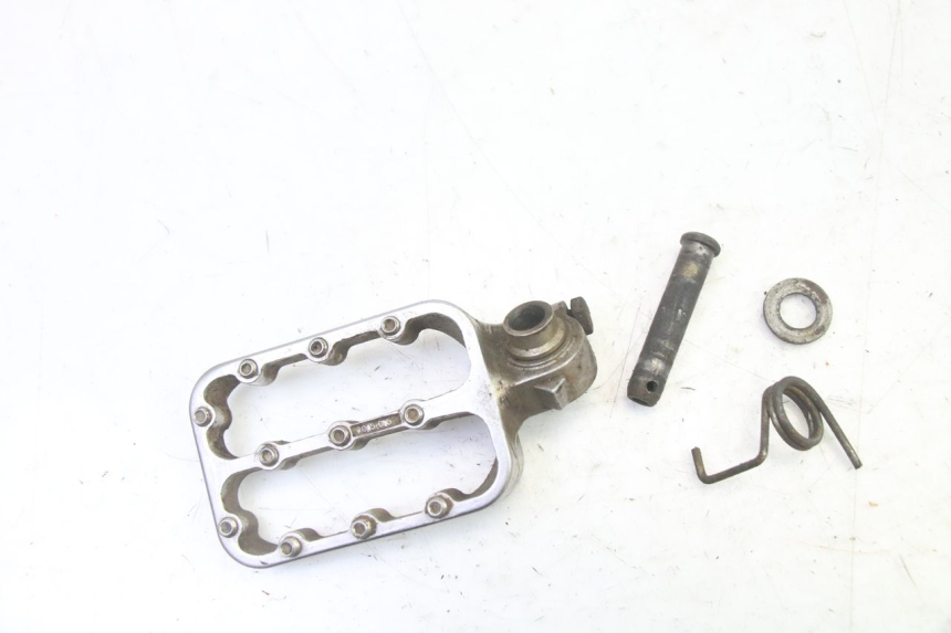 photo de FRONT LEFT FOOTREST KTM SUPERENDURO R 950 (2005 - 2009)