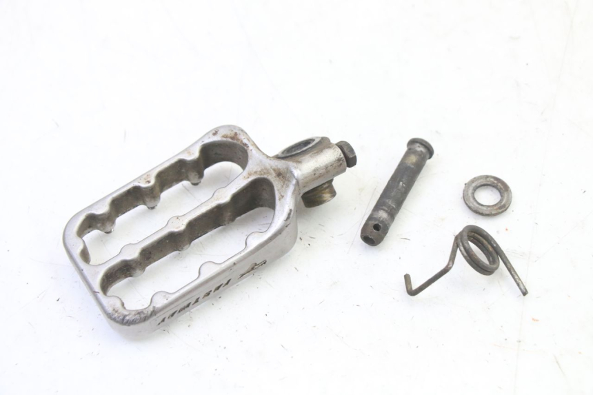 photo de FRONT LEFT FOOTREST KTM SUPERENDURO R 950 (2005 - 2009)