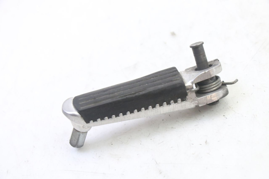 photo de FRONT LEFT FOOTREST SUZUKI SV S 650 (2003 - 2009)