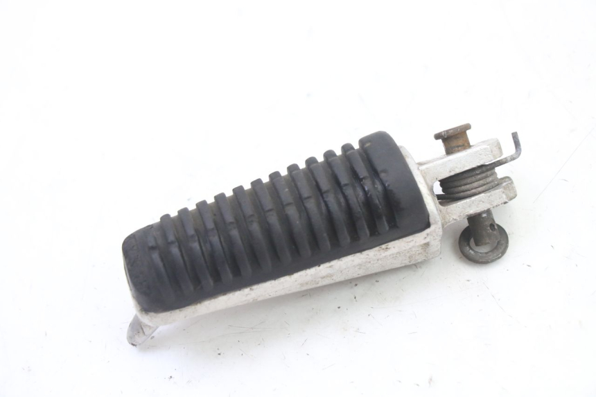 photo de FRONT LEFT FOOTREST YAMAHA TDR DELTABOX 125 (1993 - 2003)