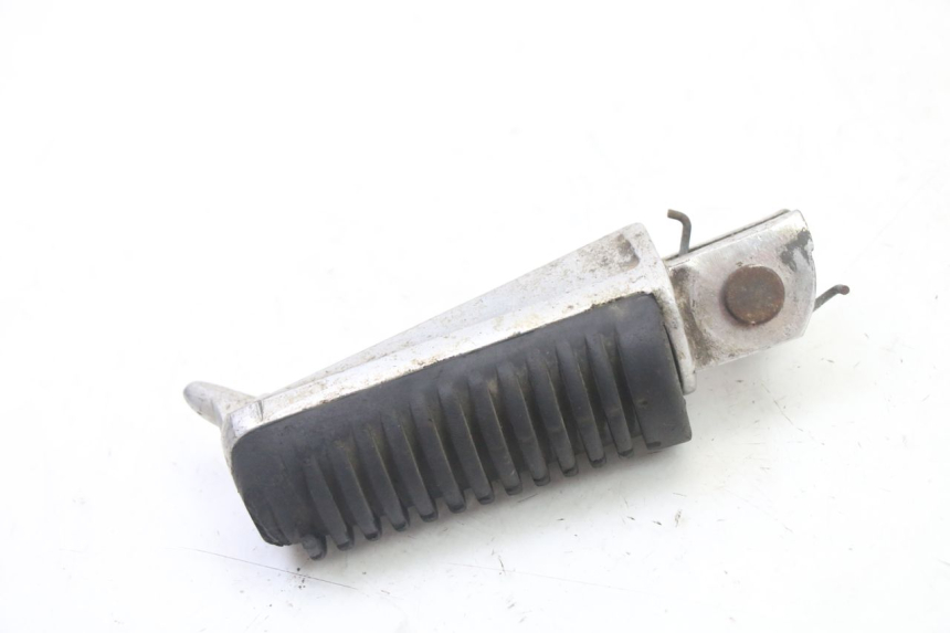 photo de FRONT LEFT FOOTREST YAMAHA TDR DELTABOX 125 (1993 - 2003)