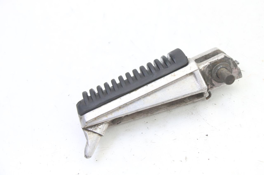 photo de FRONT LEFT FOOTREST YAMAHA TDR DELTABOX 125 (1993 - 2003)