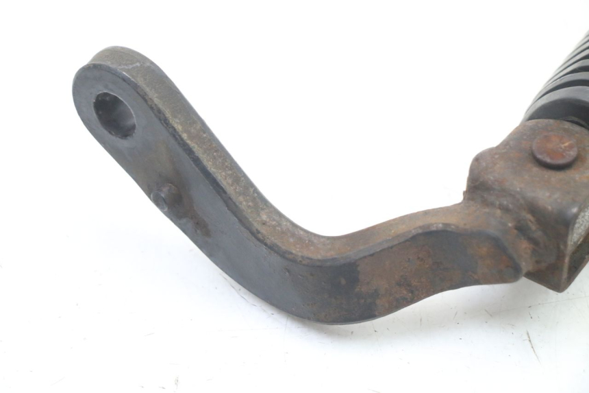 photo de FRONT LEFT FOOTREST YAMAHA SR 125 (1982 - 2003)