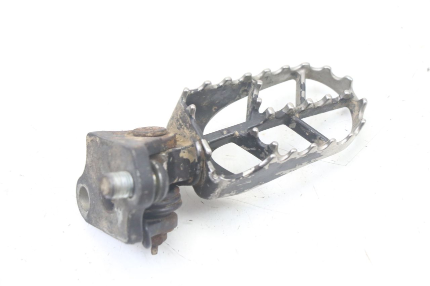 photo de FRONT LEFT FOOTREST YAMAHA YZ-F YZF 250 (2007 - 2013)