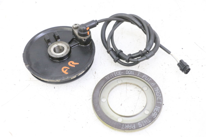photo de REAR ABS SENSOR YAMAHA XJ6 ABS 600 (2008 - 2016)