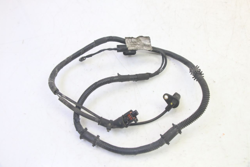 photo de FRONT ABS SENSOR PIAGGIO MP3 HPE 350 (2018 - 2020) - Zoom on usage condition