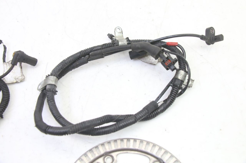 photo de FRONT ABS SENSOR PIAGGIO MP3 500 (2014 - 2016)