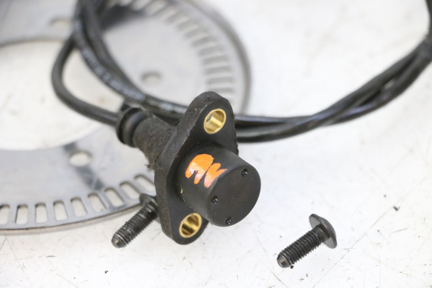 photo de FRONT ABS SENSOR PEUGEOT SATELIS 125 (2006 - 2009)