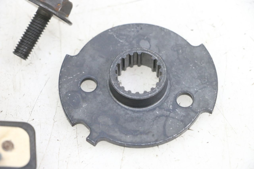 photo de IGNITION SENSOR KAWASAKI ZR 7 750 (1999 - 2001) - Fixing points details