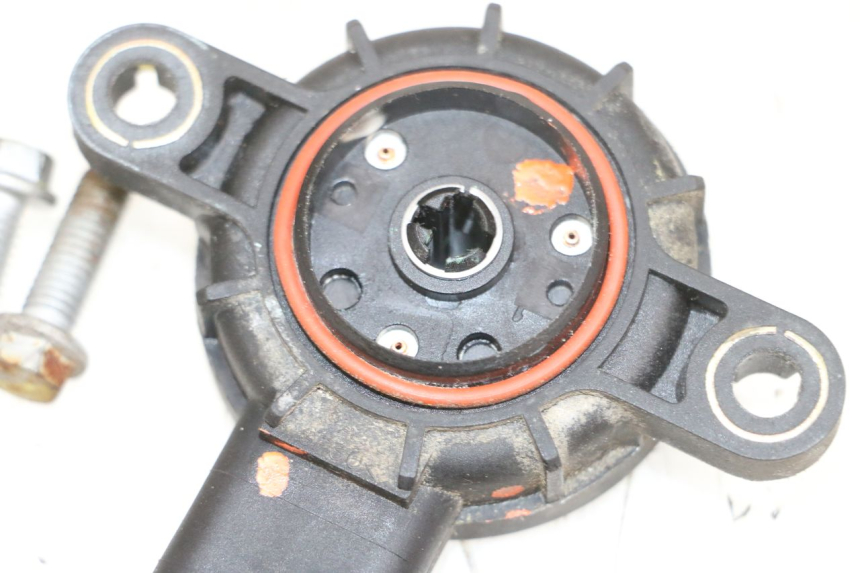 photo de ROLL LOCK POSITION SENSOR PIAGGIO MP3 RL 250 (2007 - 2010) - Zoom on usage condition